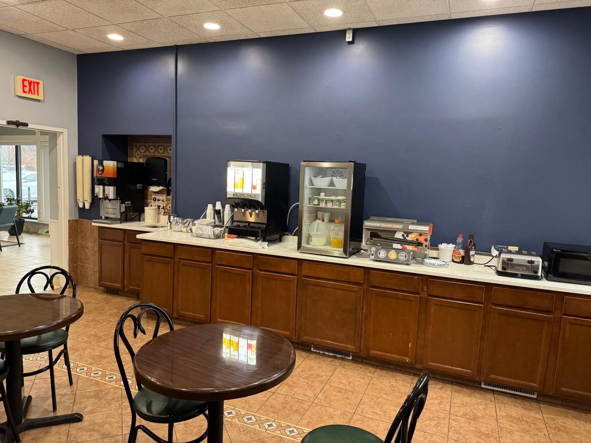 South Ridge Inn North Ridgeville 外观 照片
